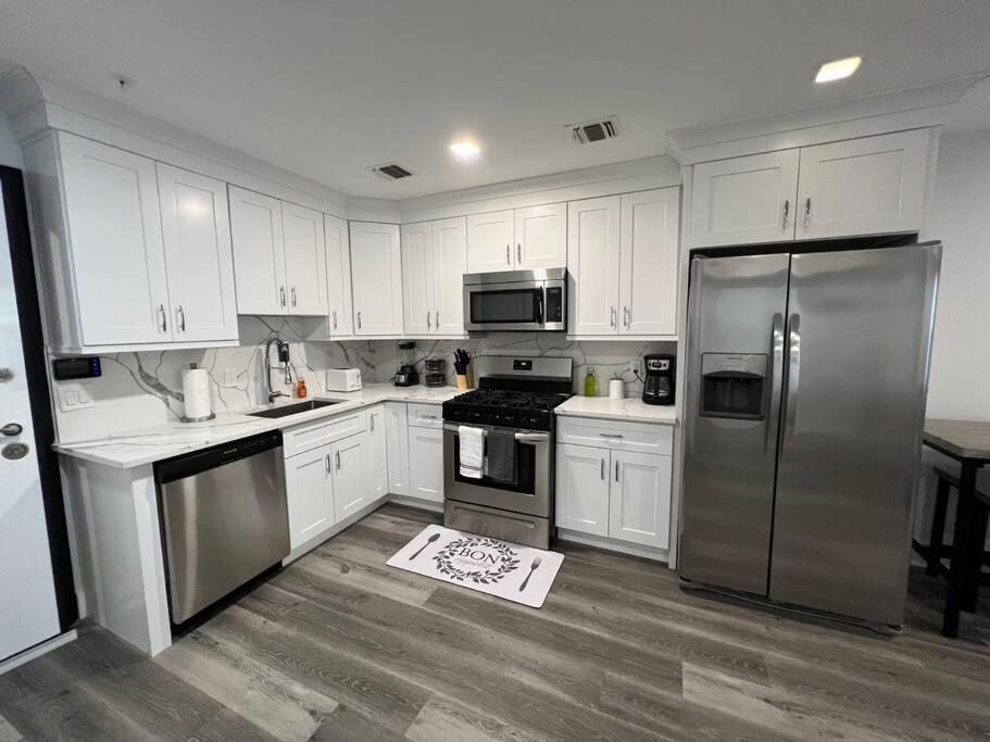 The Cozy Suite - 1Br With Free Parking Патерсън Екстериор снимка