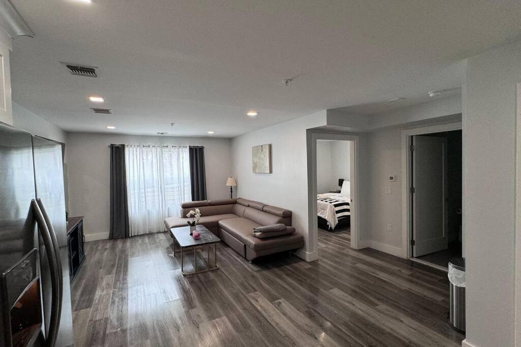 The Cozy Suite - 1Br With Free Parking Патерсън Екстериор снимка